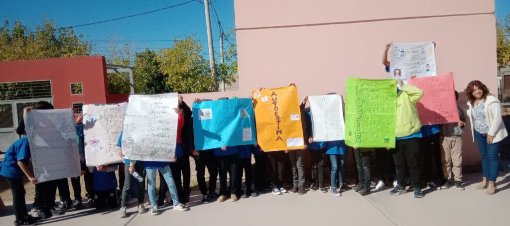 TALLER “FORTALECIENDO LA AUTOESTIMA”