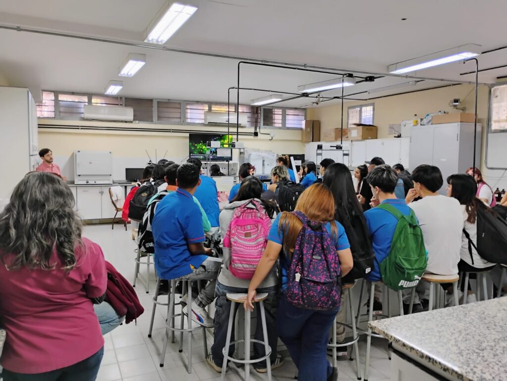Experiencia en “Exactas Puertas Abiertas” para los Alumnos de 6to Año