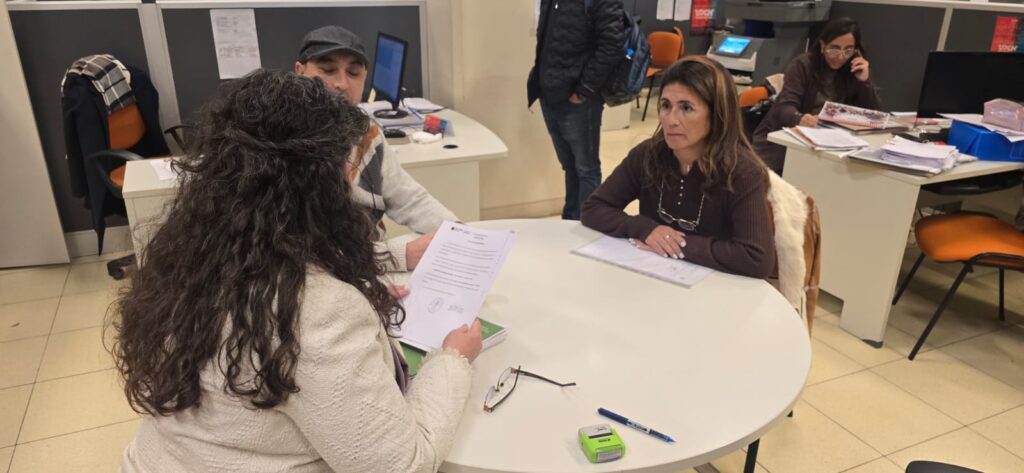 La Lic. Prof. Rosana Carabante asumió como Directora Suplente de la Escuela Mosconi